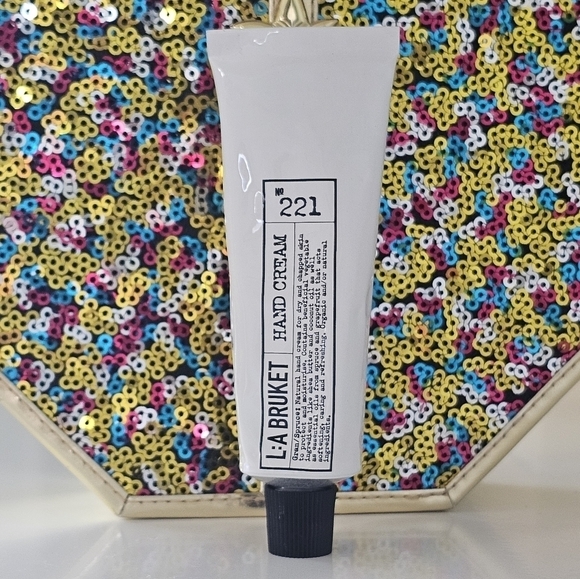 🟢 3 for $30 🟢 L:A BRUKET 221 SPRUCE HAND CREAM - Picture 5 of 9